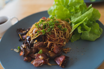 Spicy Stir Fried Spaghetti and Shiitake mushrooms