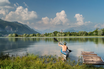 Navigare in kayak sul Lago di Pusiano - Como | ITALIA