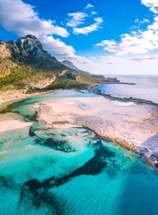 Poster Geweldige luchtfoto van de Balos-lagune met magische turquoise wateren, lagunes, tropische stranden van puur wit zand en het eiland Gramvousa op Kreta, Griekenland © gatsi