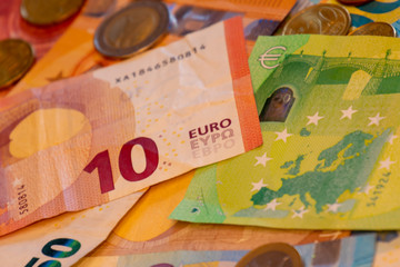 Der Euro - Währung - Scheine und Münze