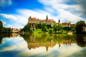 Burg in einer Wunderschönen landschaft in Deutschland, schöne umgebung tolle farben zum sonnenuntergnag 