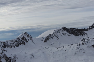 Widok na Gładką Przełęcz i Walentowy Wierch z podejścia na Szpiglasową Przełęcz