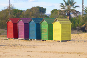 Casetas de colores en la playa