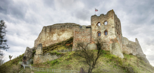 Czorsztyn castle ruins