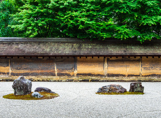 春の京都　龍安寺