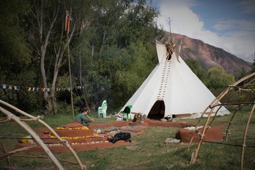 Hombre medicina fumando Chanupa © William