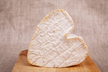 french cow's milk cheese called Neufchâtel