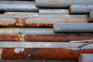 錆びた金属の配管