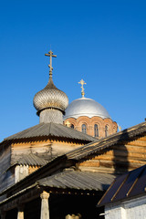 Fototapeta na wymiar Domes of Orthodox churches