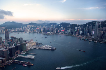 Fototapeta na wymiar Cityscape Hong Kong Central and Western districts at water