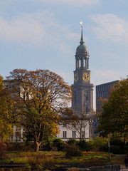 Fototapeta na wymiar St. Michaelis Church in Hamburg in autumn.