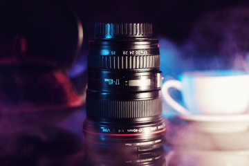 Plakat camera lens on black background