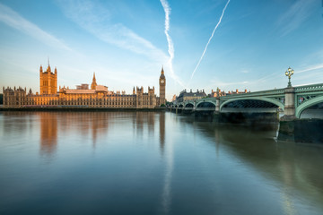 London skyline with Palace of Westminster and Big Ben - obrazy, fototapety, plakaty