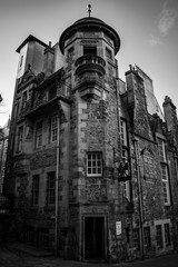 Obraz premium old building in edinburgh city