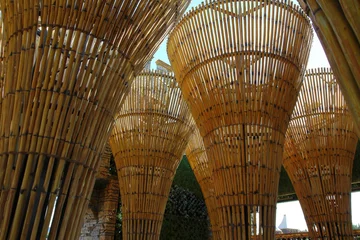 Deurstickers Houten plafond met geweven stro © Nyo009