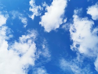 Obraz premium Blue sky with white clouds.