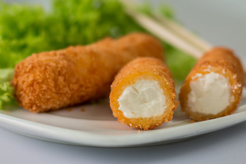 camaron empalizado comida deliciosa asiatica y lechuga