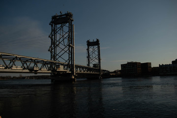 Fototapeta premium Views of Memorial Bridge from Badgers Island - Kittery, Maine