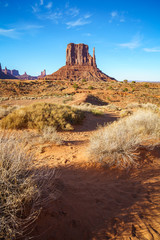 the scenic drive in the monument valley, usa