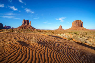 the scenic drive in the monument valley, usa