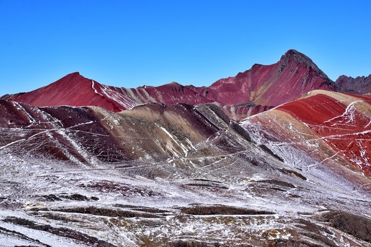 Vinicunca Rainbow Mountain , Peru 