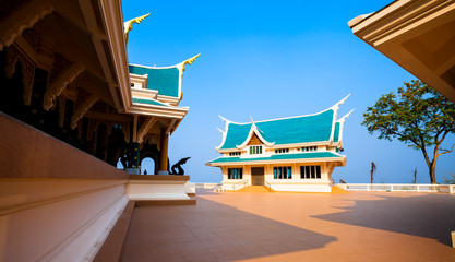 Fototapeta na wymiar Wat pa phu kon blue temple thaiand isaan