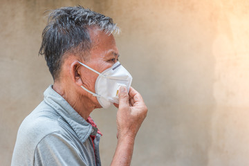 A man wearing mask for protect virus