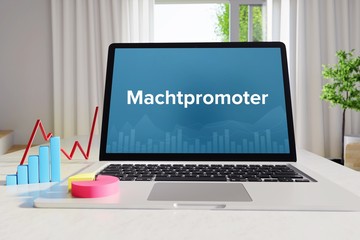 Machtpromoter – Business/Statistik. Laptop im Büro mit Begriff auf dem Monitor. Finanzen, Wirtschaft, Analyse