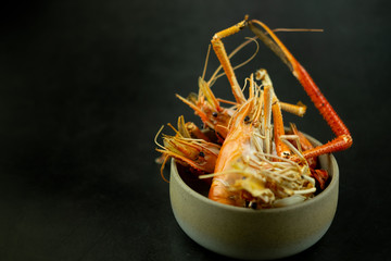 Grilled giant river prawn in bowl