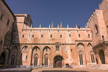 Obraz premium Inner courtyard of the Palace of the Popes in Avignon in France.