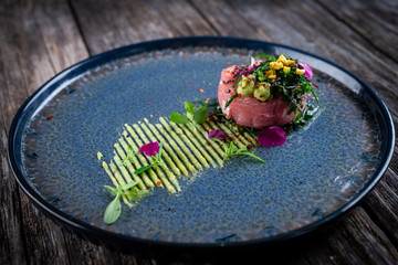 tuna tartar with pea cream