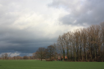 Wolkenbildung über dem Lande