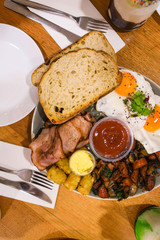 베이컨 햄 계란 야채 볶음 블랙퍼스트