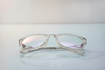 Fototapeta na wymiar glasses isolated on white background