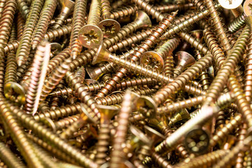 Hardened wood screws used in carpentry and handicrafts for industrial and household.