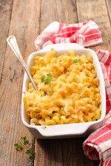 cheesy pasta- baked pasta with cream and cheese