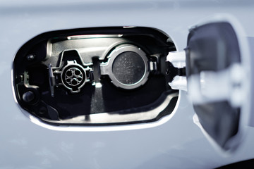 charger ev elettric recharger fuell suv