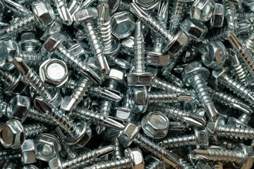  Self-drilling metal screws for flat wrenches.