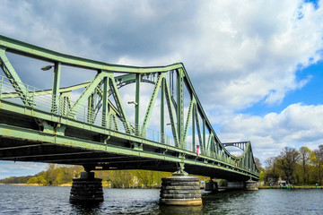 Fototapeta na wymiar Glienicker Brücke, Potsdam, Deutschland 