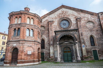 Fototapeta na wymiar Church in historical center of Cremona