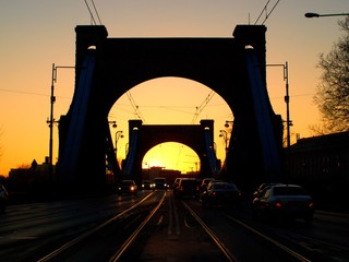 zachód słońca most
