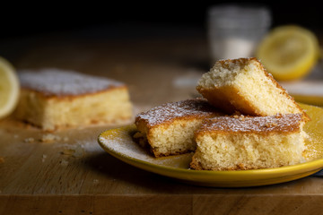 Delicious lemon sponge cake with sugar