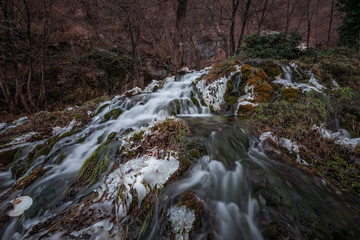 Wasserfall im Winter