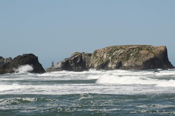 waves crashing on rocks