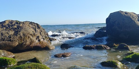 sea and rocks