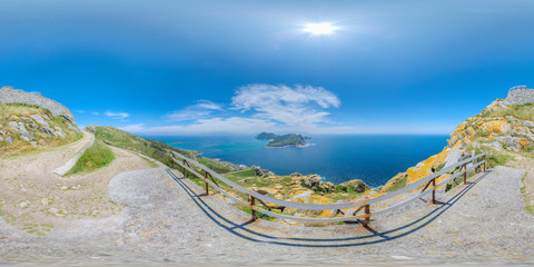 360 view of the Cíes Islands from a beautiful viewpoint over the ocean