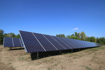 Power plant using renewable solar energy.
