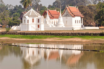 Fototapeta na wymiar Architecture Uposatharam Temple Is a temple on the Sakae Krang River, Ko Tho Subdistrict , Mueang District, Uthai Thani Province,Thailand