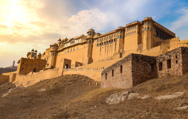 Fototapeta premium Amer Fort Jaipur Rajasthan at sunrise. Amber Fort is UNESCO World Heritage site