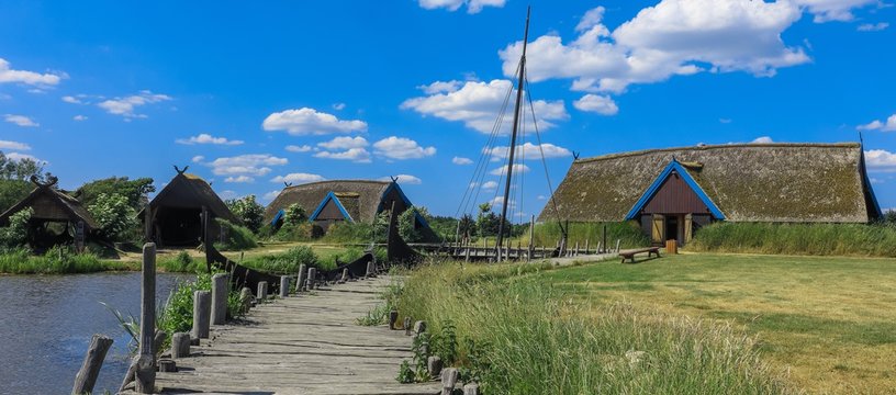 viking settlement Bork with thatched houses